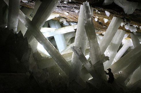Cave-ofthe-Crystals-1