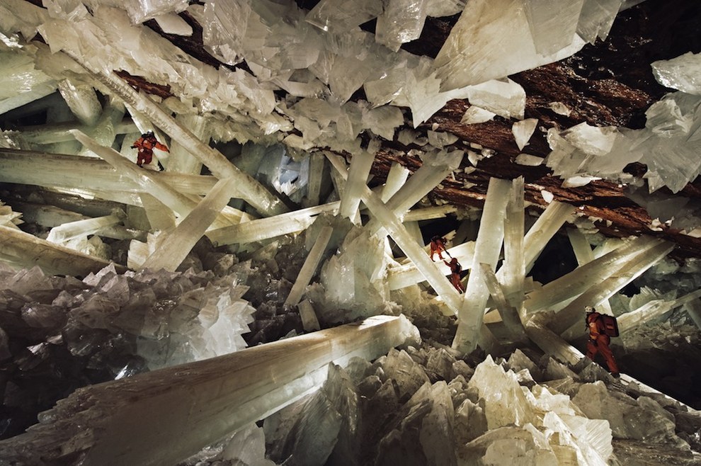 Cave-ofthe-Crystals